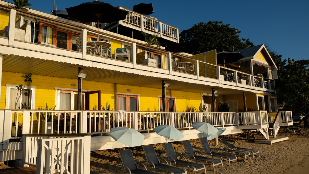 HOTELES EN ROATÁN  THE BEACH HOUSE rediscover paradise
